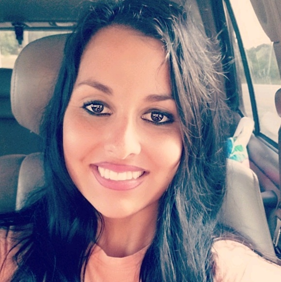 Meet your Posher, Mckenzie - Picture 1 of 1